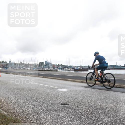 16.08.2026 - KN Förde Triathlon 2026 H.Heesch http://msf.ph/oto/9979801 16.08.2026 11:16:40 Radfahren 356, 427 meine-sportfotos.de