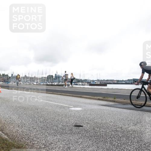 16.08.2026 - KN Förde Triathlon 2026 H.Heesch http://msf.ph/oto/9979815 16.08.2026 11:17:30 Radfahren 322, 349, 358, 382, 432, 435, 804 meine-sportfotos.de