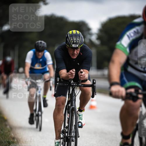 16.08.2026 - KN Förde Triathlon 2026 H.Heesch http://msf.ph/oto/9979822 16.08.2026 11:37:03 Radfahren 370, 398, 404, 407, 415 meine-sportfotos.de