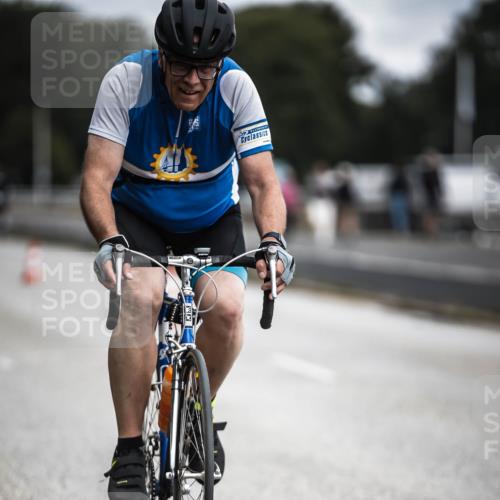 16.08.2026 - KN Förde Triathlon 2026 H.Heesch http://msf.ph/oto/9979845 16.08.2026 11:37:05 Radfahren 370, 398, 404, 407, 415 meine-sportfotos.de