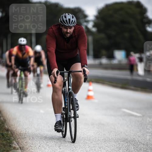 16.08.2026 - KN Förde Triathlon 2026 H.Heesch http://msf.ph/oto/9979849 16.08.2026 11:37:07 Radfahren 370, 398, 404, 407, 415 meine-sportfotos.de