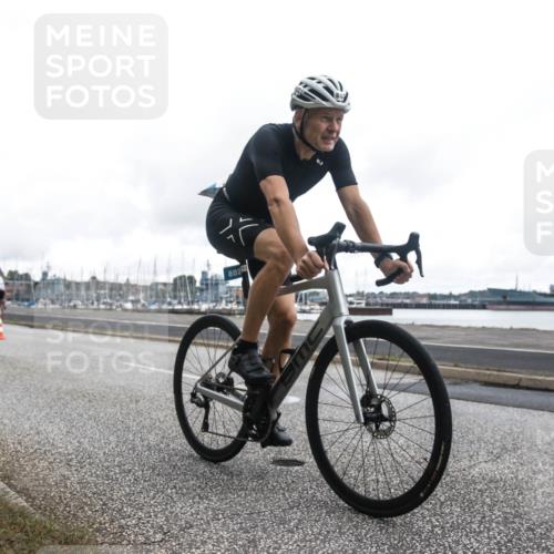 16.08.2026 - KN Förde Triathlon 2026 H.Heesch http://msf.ph/oto/9979859 16.08.2026 11:17:56 Radfahren 301, 311, 314, 330, 378, 802 meine-sportfotos.de