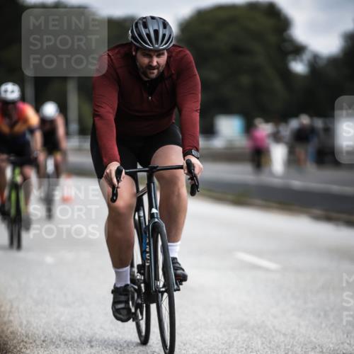16.08.2026 - KN Förde Triathlon 2026 H.Heesch http://msf.ph/oto/9979860 16.08.2026 11:37:07 Radfahren 370, 398, 404, 407, 415 meine-sportfotos.de
