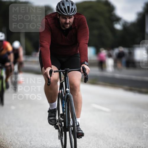 16.08.2026 - KN Förde Triathlon 2026 H.Heesch http://msf.ph/oto/9979865 16.08.2026 11:37:07 Radfahren 370, 398, 404, 407, 415 meine-sportfotos.de
