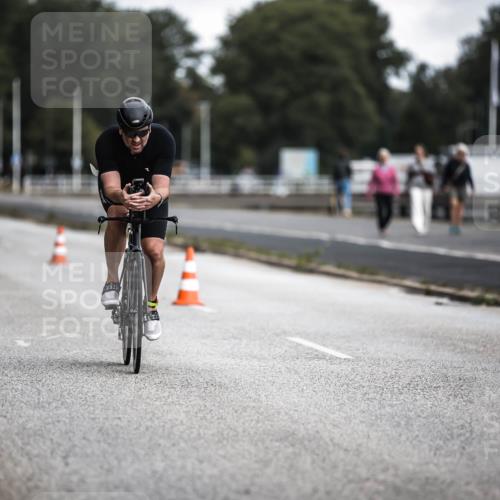 16.08.2026 - KN Förde Triathlon 2026 H.Heesch http://msf.ph/oto/9979908 16.08.2026 11:37:15 Radfahren 385, 402 meine-sportfotos.de