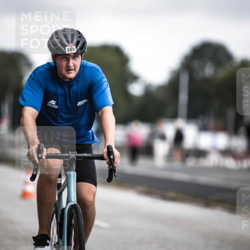 16.08.2026 - KN Förde Triathlon 2026 H.Heesch http://msf.ph/oto/9979952 16.08.2026 11:37:17 Radfahren 385 meine-sportfotos.de