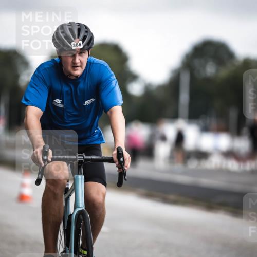 16.08.2026 - KN Förde Triathlon 2026 H.Heesch http://msf.ph/oto/9979954 16.08.2026 11:37:17 Radfahren 385 meine-sportfotos.de