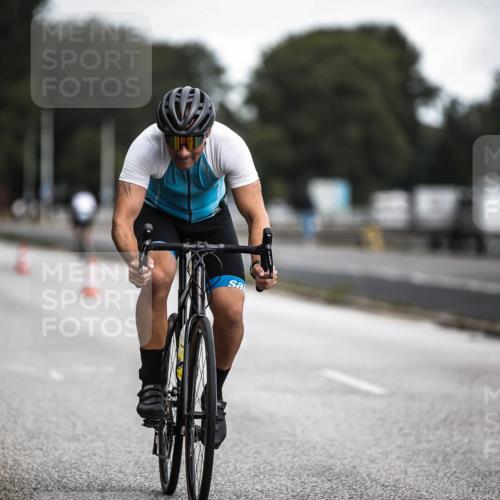 16.08.2026 - KN Förde Triathlon 2026 H.Heesch http://msf.ph/oto/9979989 16.08.2026 11:37:26 Radfahren 374, 413, 424 meine-sportfotos.de