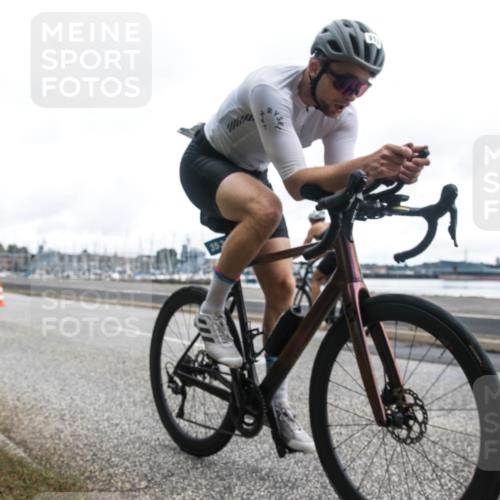 16.08.2026 - KN Förde Triathlon 2026 H.Heesch http://msf.ph/oto/9979990 16.08.2026 11:21:03 Radfahren 310, 316, 353, 379, 386, 392, 410, 411, 430 meine-sportfotos.de