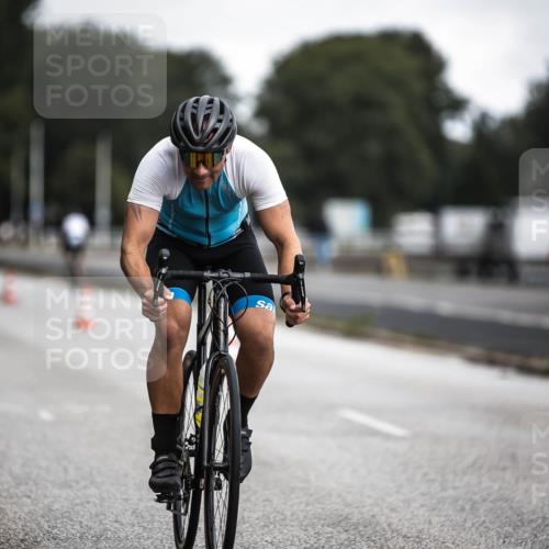 16.08.2026 - KN Förde Triathlon 2026 H.Heesch http://msf.ph/oto/9979991 16.08.2026 11:37:27 Radfahren 374, 413, 424 meine-sportfotos.de