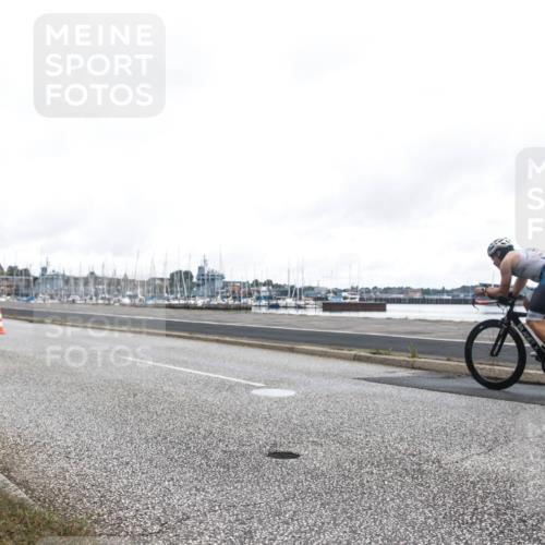 16.08.2026 - KN Förde Triathlon 2026 H.Heesch http://msf.ph/oto/9979992 16.08.2026 11:21:05 Radfahren 310, 316, 379, 392, 410, 430 meine-sportfotos.de
