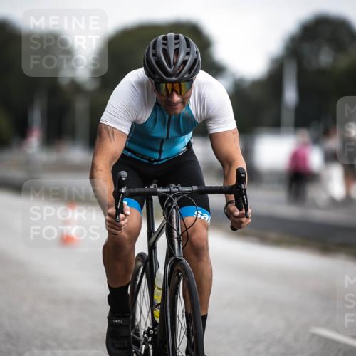 16.08.2026 - KN Förde Triathlon 2026 H.Heesch http://msf.ph/oto/9980006 16.08.2026 11:37:27 Radfahren 374, 413, 424 meine-sportfotos.de