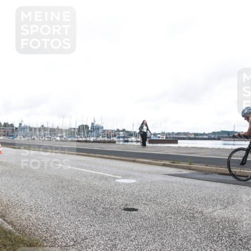 16.08.2026 - KN Förde Triathlon 2026 H.Heesch http://msf.ph/oto/9980014 16.08.2026 11:21:30 Radfahren 348, 352, 394 meine-sportfotos.de