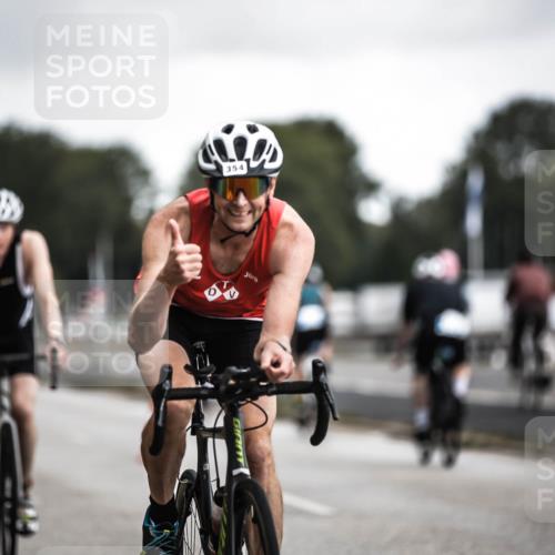 16.08.2026 - KN Förde Triathlon 2026 H.Heesch http://msf.ph/oto/9980039 16.08.2026 11:37:50 Radfahren  meine-sportfotos.de