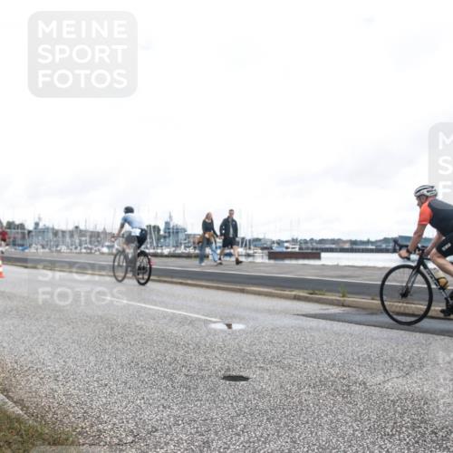 16.08.2026 - KN Förde Triathlon 2026 H.Heesch http://msf.ph/oto/9980042 16.08.2026 11:22:08 Radfahren 321, 393 meine-sportfotos.de