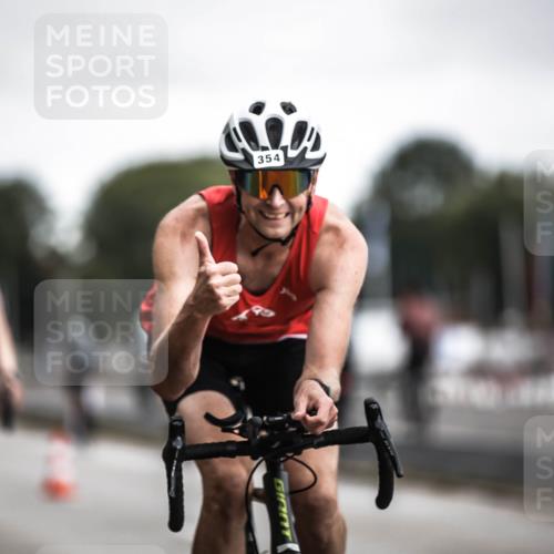 16.08.2026 - KN Förde Triathlon 2026 H.Heesch http://msf.ph/oto/9980049 16.08.2026 11:37:50 Radfahren  meine-sportfotos.de
