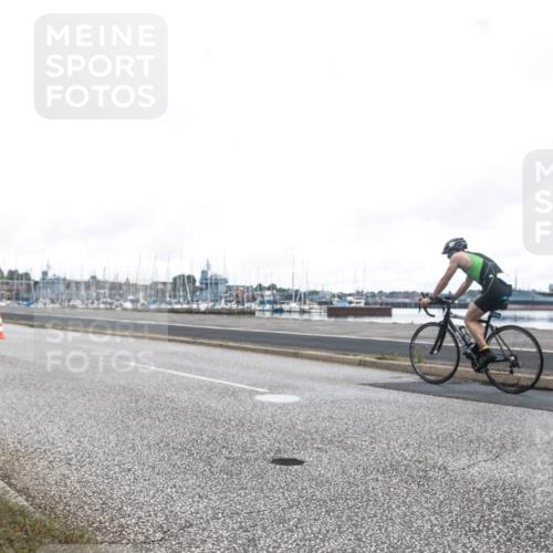 16.08.2026 - KN Förde Triathlon 2026 H.Heesch http://msf.ph/oto/9980052 16.08.2026 11:22:23 Radfahren 400, 409 meine-sportfotos.de