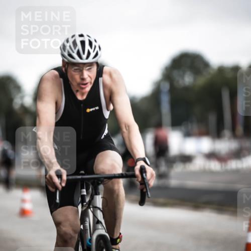 16.08.2026 - KN Förde Triathlon 2026 H.Heesch http://msf.ph/oto/9980059 16.08.2026 11:37:51 Radfahren  meine-sportfotos.de
