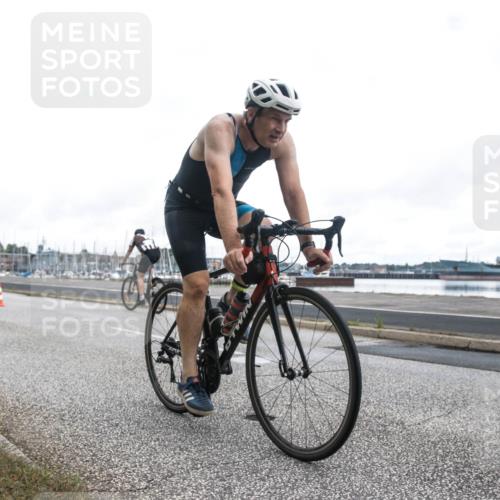 16.08.2026 - KN Förde Triathlon 2026 H.Heesch http://msf.ph/oto/9980060 16.08.2026 11:22:33 Radfahren 307, 325, 336, 368, 369, 389, 415 meine-sportfotos.de