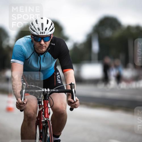 16.08.2026 - KN Förde Triathlon 2026 H.Heesch http://msf.ph/oto/9980078 16.08.2026 11:43:25 Radfahren  meine-sportfotos.de