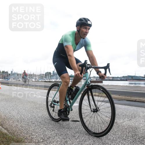 16.08.2026 - KN Förde Triathlon 2026 H.Heesch http://msf.ph/oto/9980100 16.08.2026 11:23:25 Radfahren 316, 370, 379, 395 meine-sportfotos.de