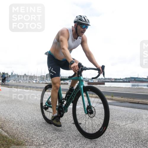 16.08.2026 - KN Förde Triathlon 2026 H.Heesch http://msf.ph/oto/9980143 16.08.2026 11:24:31 Radfahren 393, 401, 436 meine-sportfotos.de