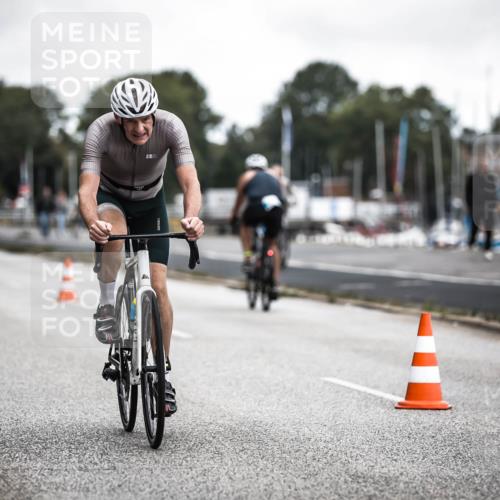 16.08.2026 - KN Förde Triathlon 2026 H.Heesch http://msf.ph/oto/9980156 16.08.2026 11:43:50 Radfahren  meine-sportfotos.de