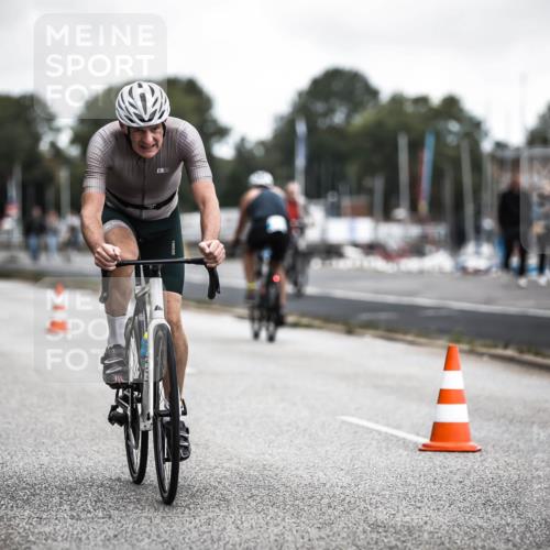 16.08.2026 - KN Förde Triathlon 2026 H.Heesch http://msf.ph/oto/9980158 16.08.2026 11:43:50 Radfahren  meine-sportfotos.de