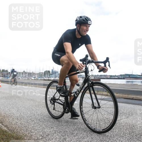 16.08.2026 - KN Förde Triathlon 2026 H.Heesch http://msf.ph/oto/9980160 16.08.2026 11:24:58 Radfahren 322, 358, 360, 363, 406, 408, 426 meine-sportfotos.de