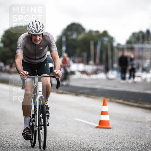 16.08.2026 - KN Förde Triathlon 2026 H.Heesch http://msf.ph/oto/9980165 16.08.2026 11:43:51 Radfahren  meine-sportfotos.de