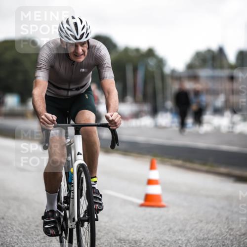 16.08.2026 - KN Förde Triathlon 2026 H.Heesch http://msf.ph/oto/9980172 16.08.2026 11:43:51 Radfahren  meine-sportfotos.de