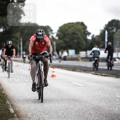 16.08.2026 - KN Förde Triathlon 2026 H.Heesch http://msf.ph/oto/9980200 16.08.2026 11:43:59 Radfahren 351, 801 meine-sportfotos.de