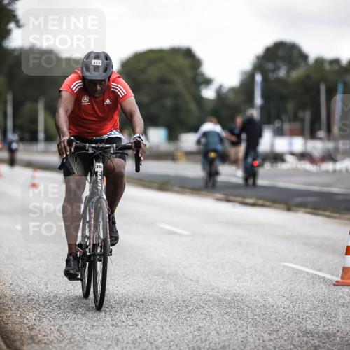 16.08.2026 - KN Förde Triathlon 2026 H.Heesch http://msf.ph/oto/9980215 16.08.2026 11:44:00 Radfahren 351, 801 meine-sportfotos.de