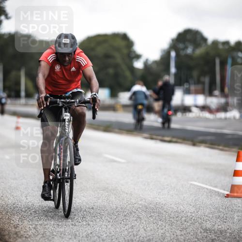 16.08.2026 - KN Förde Triathlon 2026 H.Heesch http://msf.ph/oto/9980217 16.08.2026 11:44:00 Radfahren 351, 801 meine-sportfotos.de