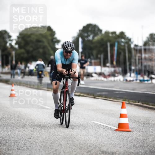 16.08.2026 - KN Förde Triathlon 2026 H.Heesch http://msf.ph/oto/9980236 16.08.2026 11:44:02 Radfahren 351, 801 meine-sportfotos.de
