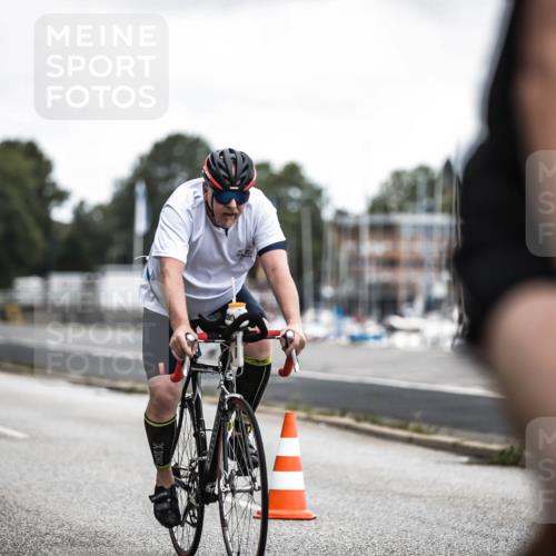 16.08.2026 - KN Förde Triathlon 2026 H.Heesch http://msf.ph/oto/9980258 16.08.2026 11:44:04 Radfahren 351, 421, 801 meine-sportfotos.de