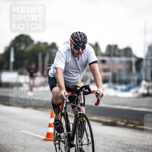 16.08.2026 - KN Förde Triathlon 2026 H.Heesch http://msf.ph/oto/9980266 16.08.2026 11:44:04 Radfahren 351, 421, 801 meine-sportfotos.de