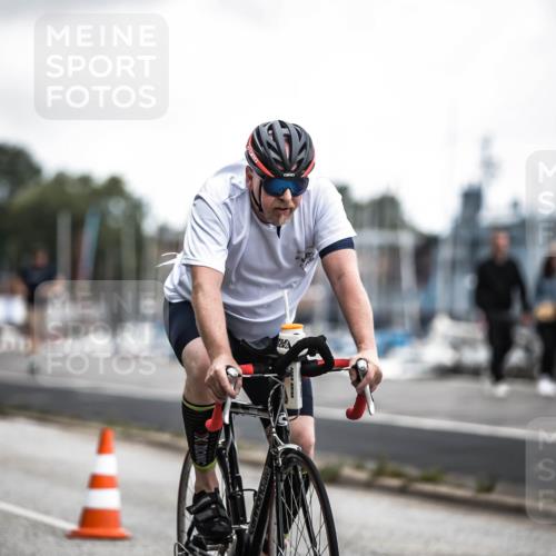 16.08.2026 - KN Förde Triathlon 2026 H.Heesch http://msf.ph/oto/9980270 16.08.2026 11:44:04 Radfahren 351, 421, 801 meine-sportfotos.de