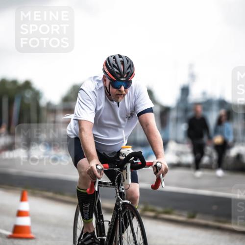 16.08.2026 - KN Förde Triathlon 2026 H.Heesch http://msf.ph/oto/9980272 16.08.2026 11:44:04 Radfahren 351, 421, 801 meine-sportfotos.de