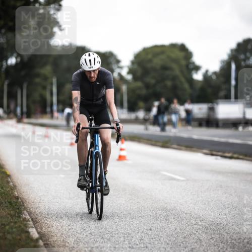 16.08.2026 - KN Förde Triathlon 2026 H.Heesch http://msf.ph/oto/9980278 16.08.2026 11:44:14 Radfahren  meine-sportfotos.de