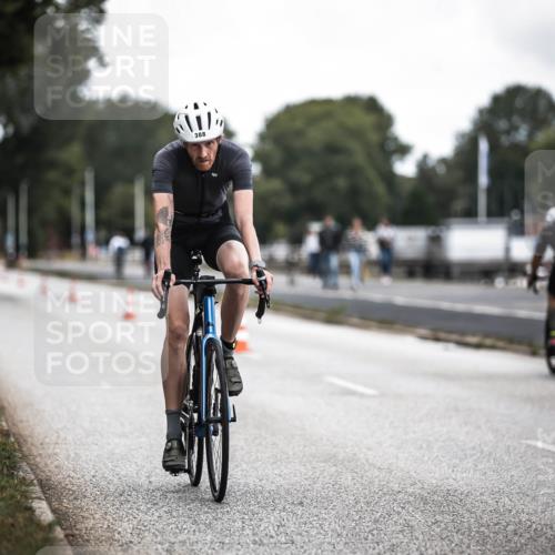16.08.2026 - KN Förde Triathlon 2026 H.Heesch http://msf.ph/oto/9980283 16.08.2026 11:44:14 Radfahren  meine-sportfotos.de