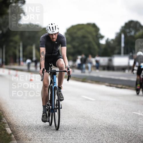 16.08.2026 - KN Förde Triathlon 2026 H.Heesch http://msf.ph/oto/9980285 16.08.2026 11:44:14 Radfahren  meine-sportfotos.de