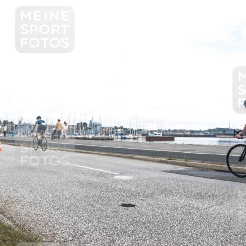 16.08.2026 - KN Förde Triathlon 2026 H.Heesch http://msf.ph/oto/9980298 16.08.2026 11:27:12 Radfahren 311, 334 meine-sportfotos.de