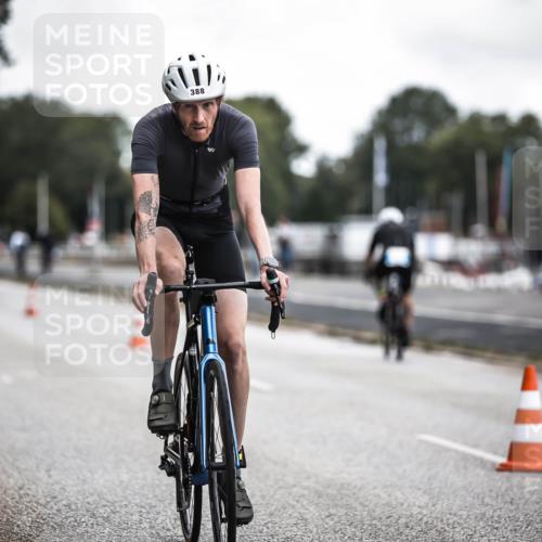16.08.2026 - KN Förde Triathlon 2026 H.Heesch http://msf.ph/oto/9980300 16.08.2026 11:44:14 Radfahren  meine-sportfotos.de