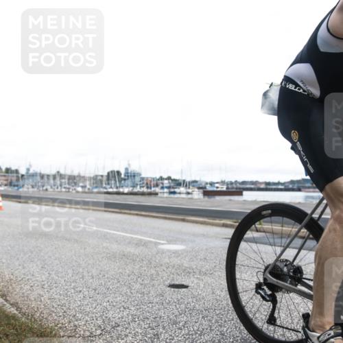 16.08.2026 - KN Förde Triathlon 2026 H.Heesch http://msf.ph/oto/9980323 16.08.2026 11:27:40 Radfahren 355, 360, 390, 406, 416 meine-sportfotos.de
