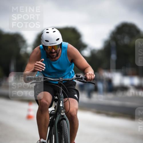 16.08.2026 - KN Förde Triathlon 2026 H.Heesch http://msf.ph/oto/9980326 16.08.2026 11:44:25 Radfahren  meine-sportfotos.de