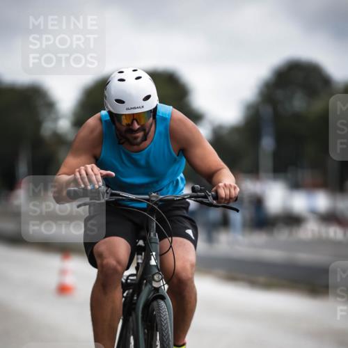 16.08.2026 - KN Förde Triathlon 2026 H.Heesch http://msf.ph/oto/9980328 16.08.2026 11:44:25 Radfahren  meine-sportfotos.de