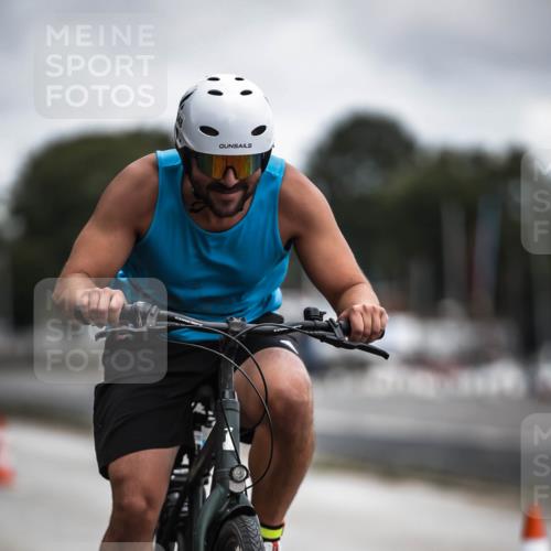 16.08.2026 - KN Förde Triathlon 2026 H.Heesch http://msf.ph/oto/9980335 16.08.2026 11:44:25 Radfahren  meine-sportfotos.de