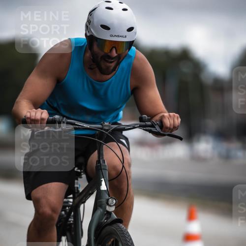 16.08.2026 - KN Förde Triathlon 2026 H.Heesch http://msf.ph/oto/9980341 16.08.2026 11:44:25 Radfahren  meine-sportfotos.de