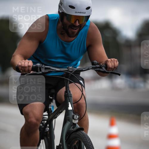 16.08.2026 - KN Förde Triathlon 2026 H.Heesch http://msf.ph/oto/9980343 16.08.2026 11:44:25 Radfahren  meine-sportfotos.de
